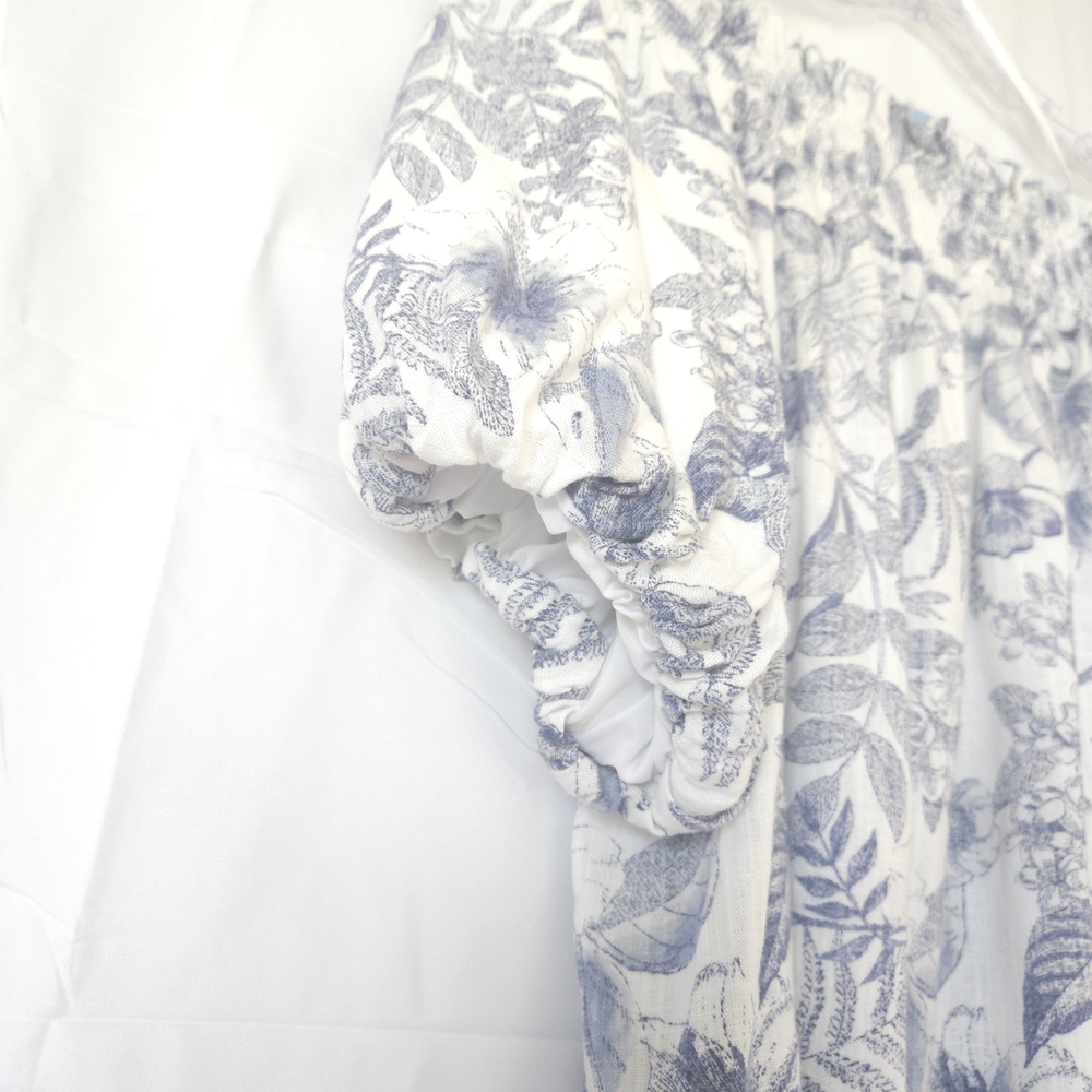 Floral Off-Shoulder Top - Blue and White - Picture 4 of 10